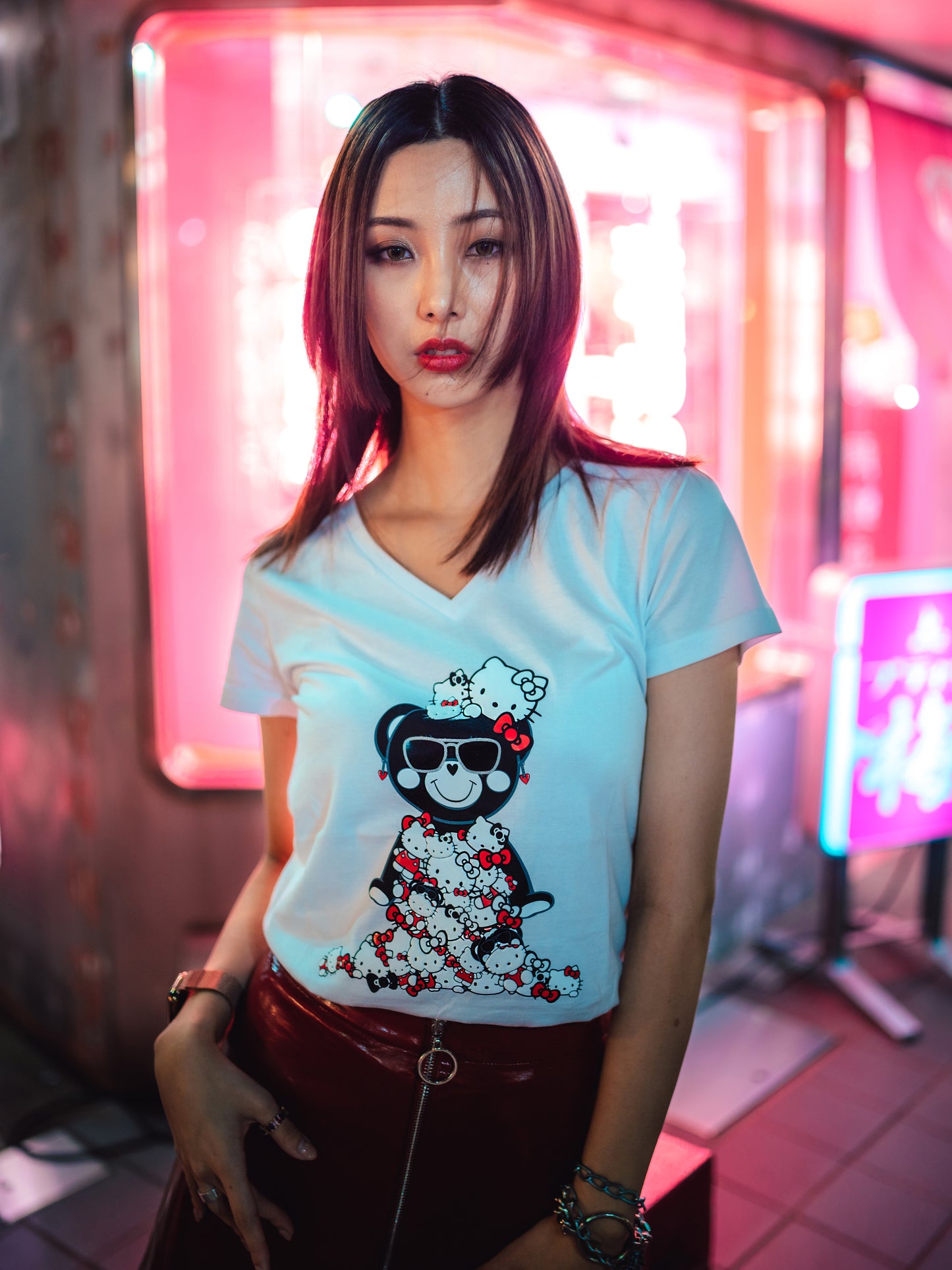 白チャーミーラブスハローキティtシャツ